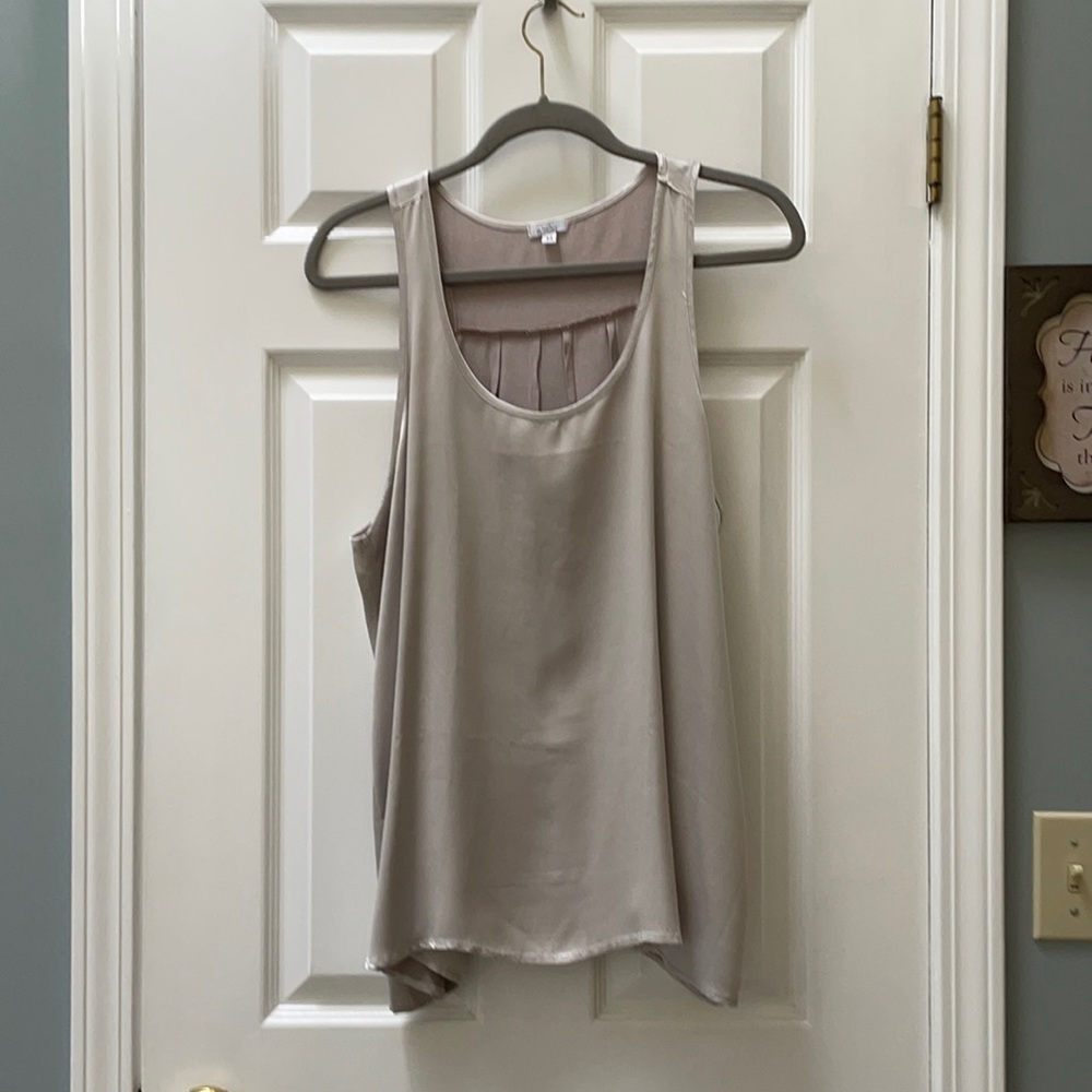 Woman’s lounge wear top.